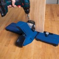 Antypoślizgowy GripMaxx zabezpiecza projektowany element w 
Kreg Jig KPHJ720PRO-INT
