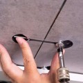 Trend ZipBolt Compact zapewnia ponad czterokrotnie szybszy montaż w porównaniu z tradycyjnymi śrubami